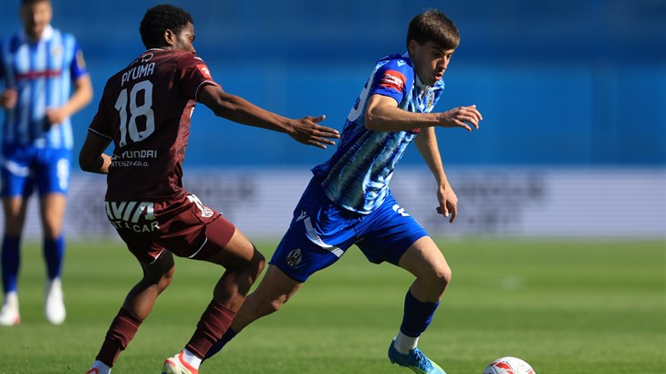 [VIDEO] Lokomotiva - Istra 1961 2:0: Lokosi se vratili pobjedama, sačuvali vodstvo s igračem manje