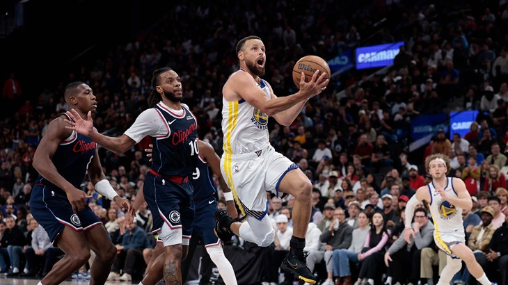 Warriorsi na krilima Curryja izborili finale, a Sixersi predvođeni Maxeyjem doigravanje