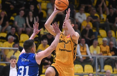 Niz nastavljen: Cibona u gostima do pobjede protiv Splita, drugo mjesto i dalje u igri