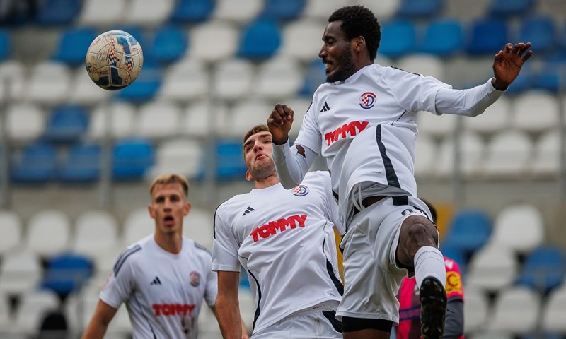 Sesvete - Dugopolje 1:2: Utrka za SHNL ostaje otvorena, gosti u 86. minuti do pobjede