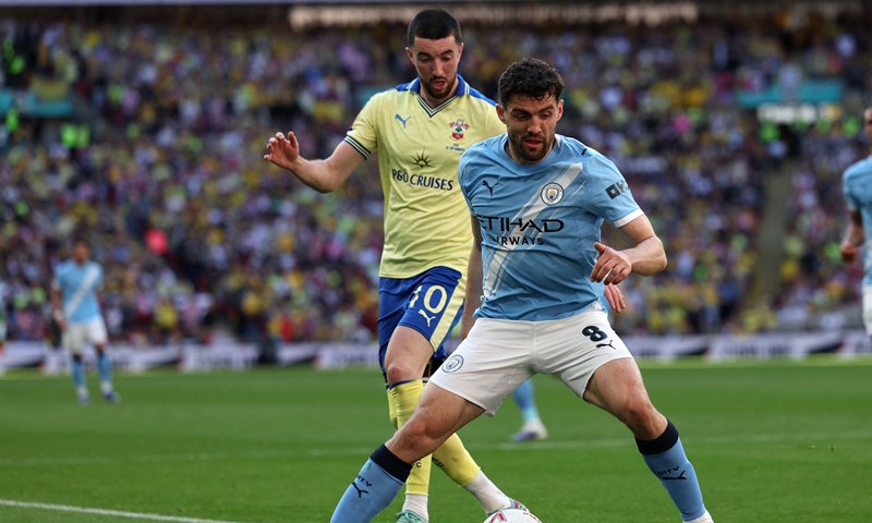 Mateo Kovačić pred izlaznim vratima iz Manchester Cityja