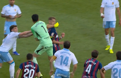 Masovna tučnjava u španjolskom derbiju nakon brutalnog poteza vratara: 'Izgubio sam kontrolu'