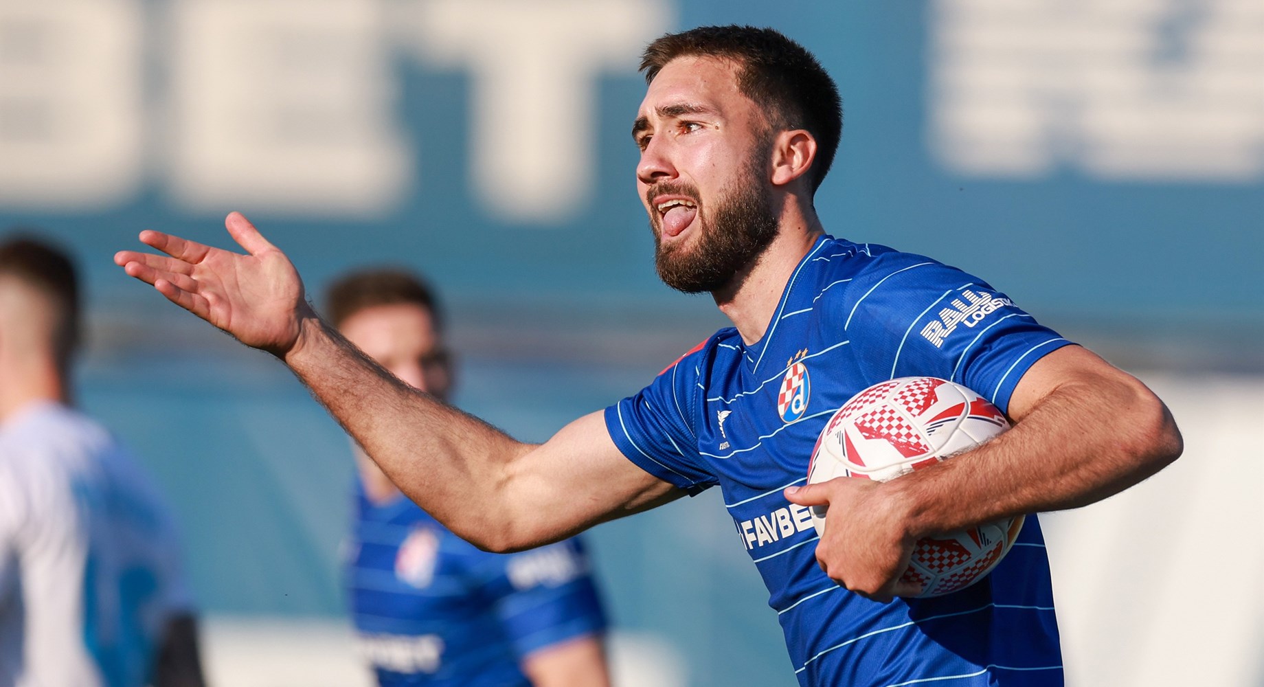 Dion Drena Beljo pri vrhu liste za Zlatnu kopačku, ispred su tri megazvijezde, a samo jedna ima više golova