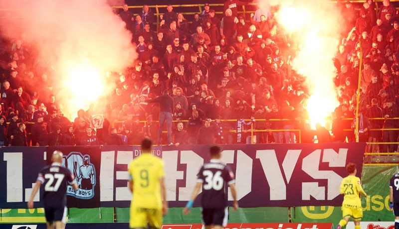 Disciplinski sudac kaznio Dinamo, Hajduk i Istru 1961 zbog korištenja pirotehnike