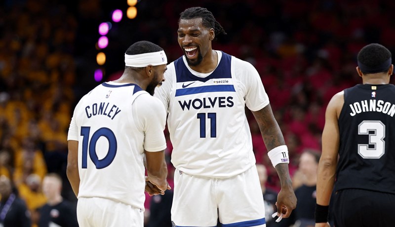 Knicksi razbili Philadelphiju na startu druge runde, Minnesota nastavila dobar niz protiv Spursa