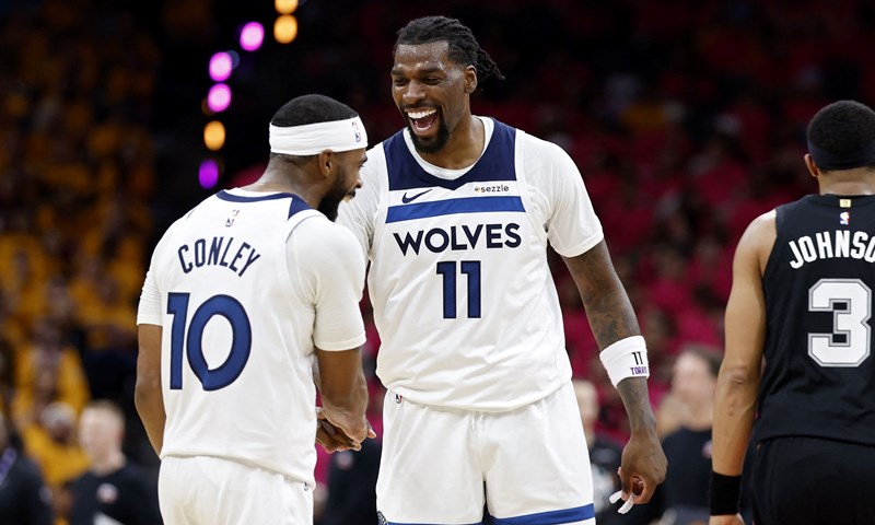 Knicksi razbili Philadelphiju na startu druge runde, Minnesota nastavila dobar niz protiv Spursa