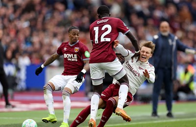 Arsenal pobjedom nad West Hamom stigao nadomak tituli
