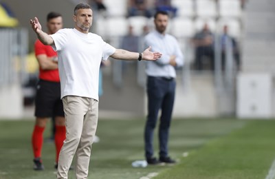 Radotić: 'Nije mi baš fora da ja uz liniju imam više energije nego što je ima na terenu'