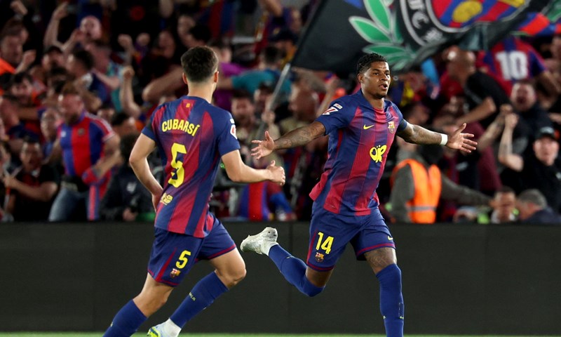 Barcelona pobjedom u El Clasicu potvrdila naslov prvaka!