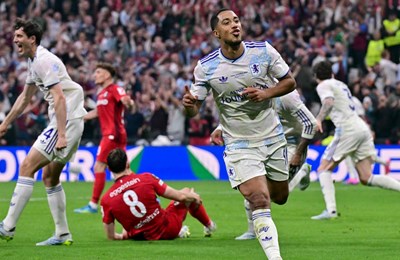 Freiburg - Aston Villa 0:3: Emery do nove titule, Aston Villa prohujala Istanbulom