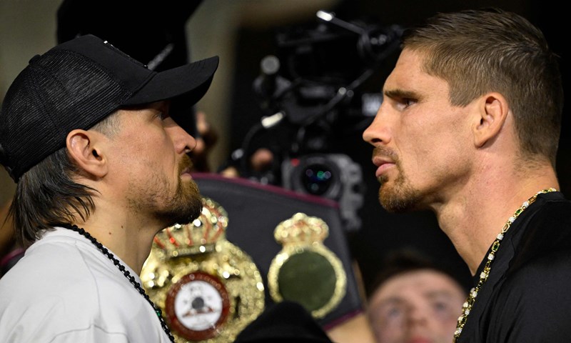 Usyk pobijedio Verhoevena tehničkim nokautom nakon kontoverznog prekida