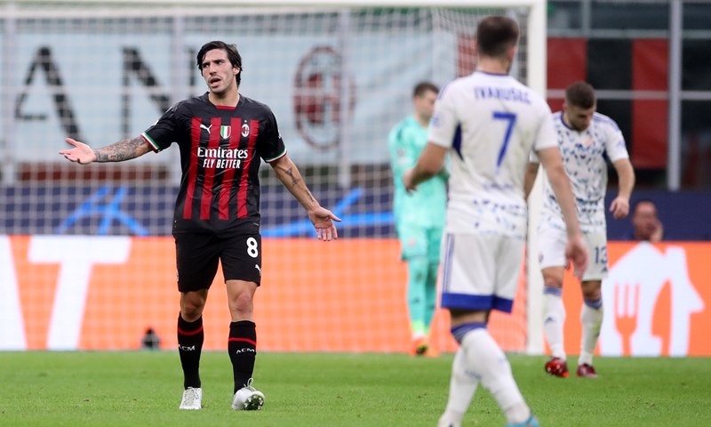 Tottenham želi Sandra Tonalija, no Newcastleu se ne žuri