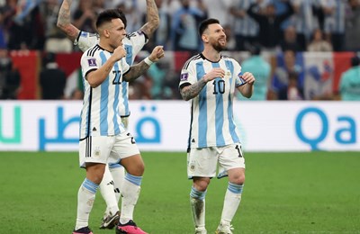 Messi za povijest: Točno 20 godina nakon svog prvog SP gola, zabio hat-trick i uhvatio Klosea