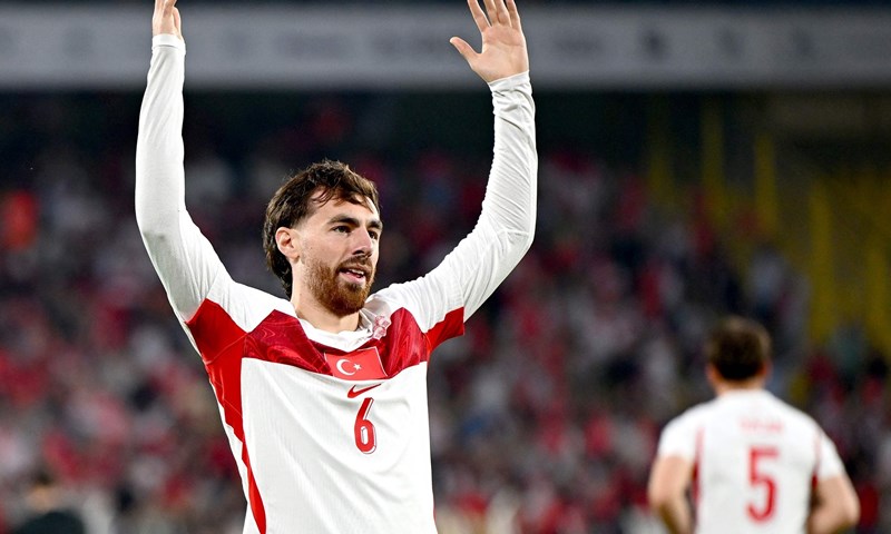 Turska - Paragvaj 0:1: Turci u nevjerojatnom raspletu već nakon drugog kola ostali bez šanse za prolaz