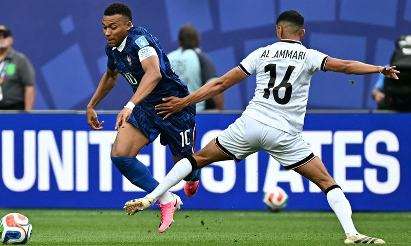 Francuska - Irak 3:0: Niti oluja nije zaustavila Francuze, skromni Iračani kažnjeni za velike pogreške