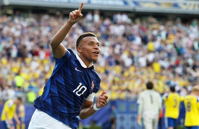 Igrač utakmice: Mbappe se poigravao i sa Šveđanima, neviđenom lakoćom dolazi do pogodaka