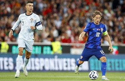 ANKETA: Koga biste radije trenutačno imali u svojoj momčadi, Modrića ili Ronalda?