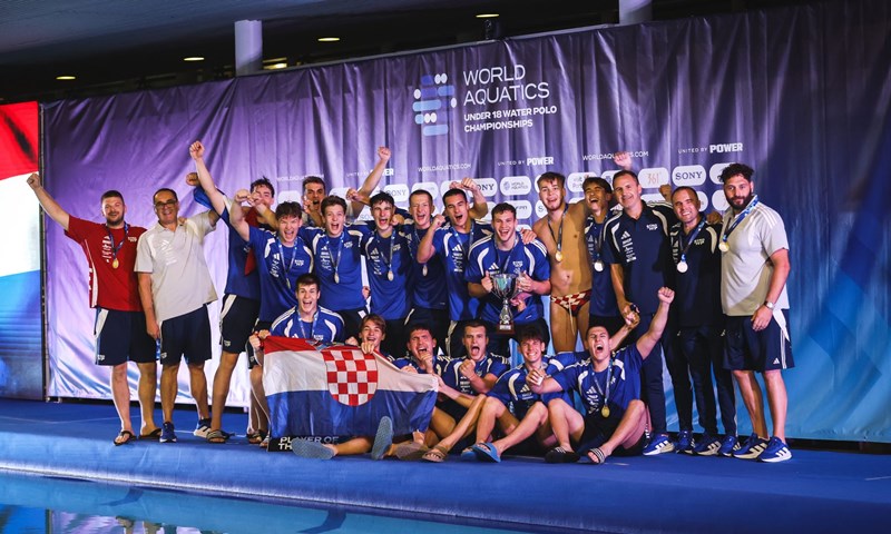 Hrvatski U-18 vaterpolisti postali svjetski prvaci nakon dugih deset godina