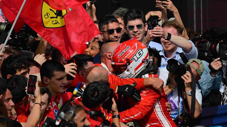 Leclerc prekinuo post i slavio u Britaniji, Hamilton izgubio poziciju u finišu