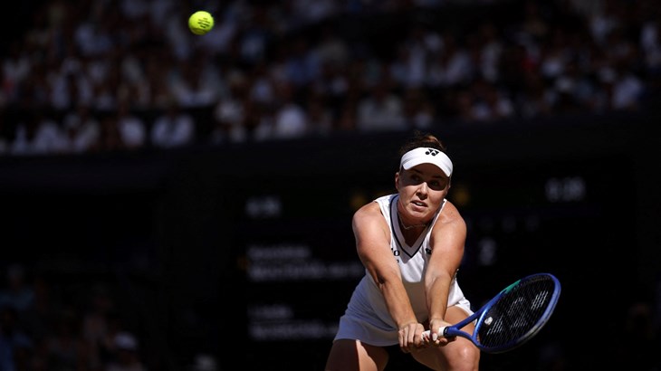 Premijerni Grand Slam naslov za Lindu Noskovu: Mlada Čehinja nakon velike drame u tri seta osvojila Wimbledon