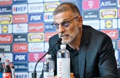 Bilić odgovorio na političke prozivke na predstavljanju: "Ako sam ja nedovoljno desno, onda ovaj svijet ne valja"