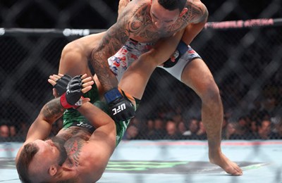 Dramatično obraćanje McGregora nakon ekspresnoga poraza: 'Moja je vjera bezuvjetna, molim u Isusovo ime'