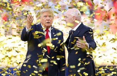 Trump ostao na pozornici nakon predaje pehara Španjolskoj