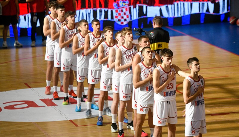 Treća pobjeda mladih Hrvata na EuroBasketu: Pala je i Rumunjska, slijedi okršaj s Crnom Gorom za prvo mjesto