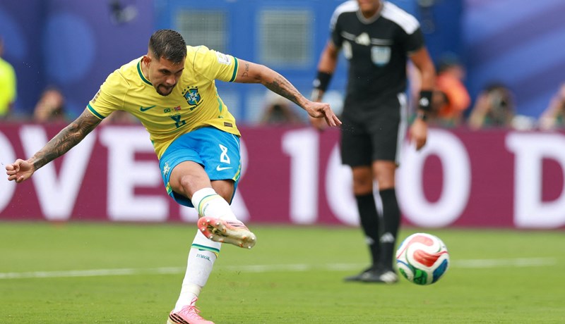 Bruno Guimaraes pred transferom karijere: Arsenal sprema ponudu, Brazilac nije došao na pripreme