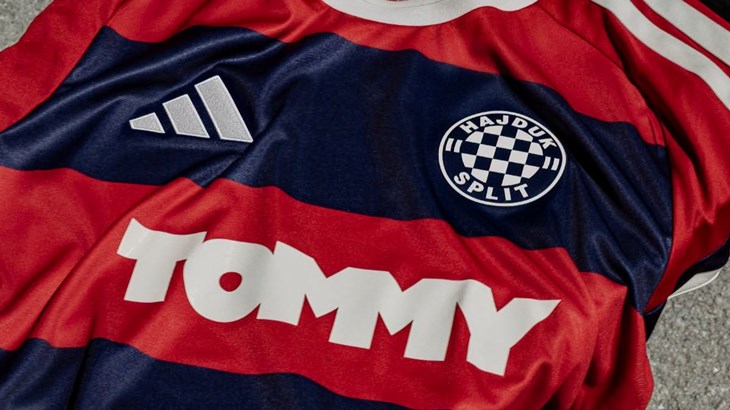 Hajduk predstavio novi gostujući dres: Spoj stoljetne tradicije i retro dizajna