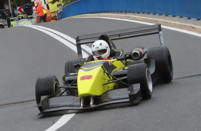 Splićanin Petar Dajak odnio ukupnu pobjedu u Cazinu: Formula Renault najbrža na Krajiškoj zmiji