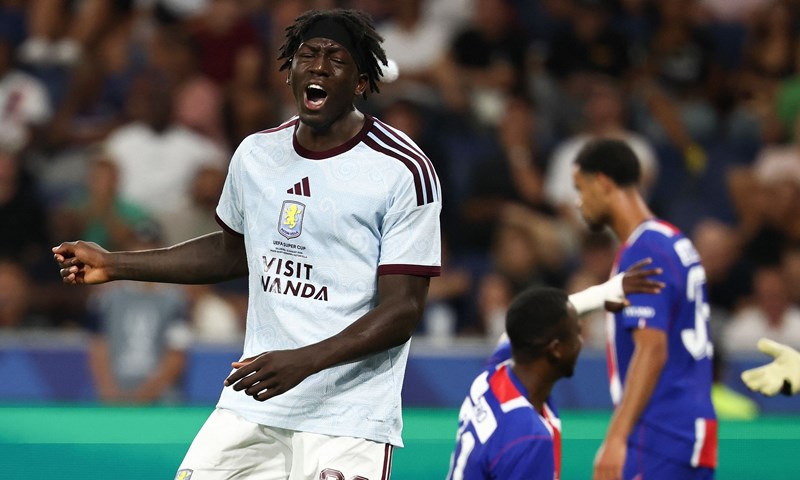 Tko je 'novi Lukaku' Brian Madjo? Ispisao je povijest protiv PSG-a, a Aston Villa je zbog njega išla na sud