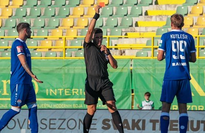 Pobjednik je odlučen već nakon tri minute, svi Gregurinini planovi odmah pali u vodu