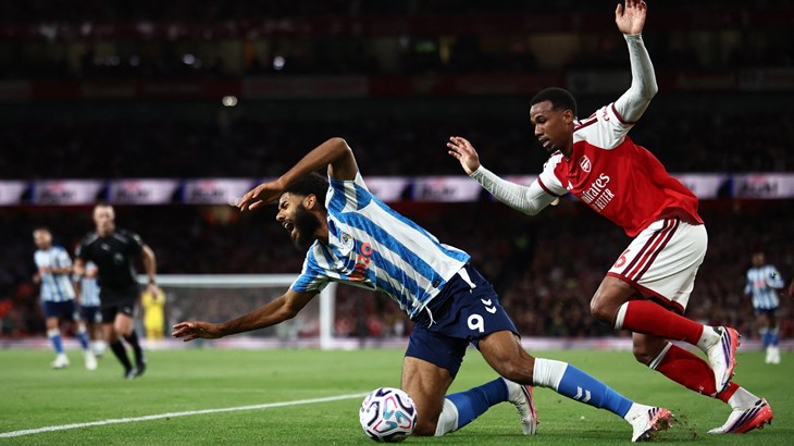 Arsenal krenuo u obranu naslova uvjerljivom pobjedom protiv povratnika u Premier ligu