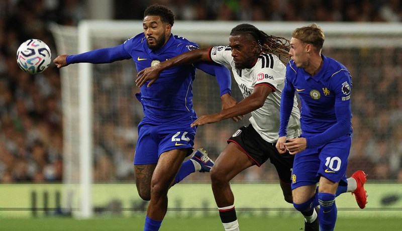 Prijatelji debitirali na suprotnim stranama: Xabijev Chelsea slavio na Craven Cottageu