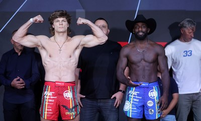 Will Currie - Anthony Ivy: Britanac "dobio batine", Ivy slavio jednoglasnom odlukom sudaca