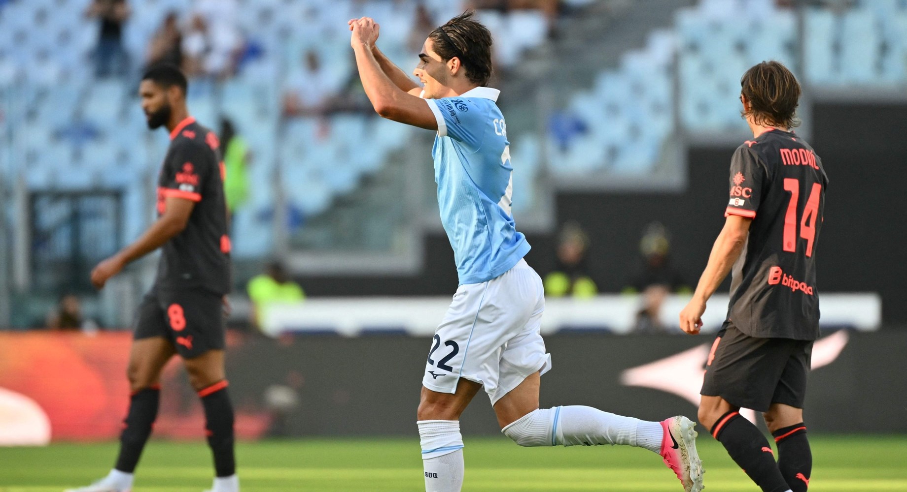 Rat koji ne prestaje: zašto navijači Lazija, Valencije i Manchester Uniteda žele isto – odlazak vlasnika?
