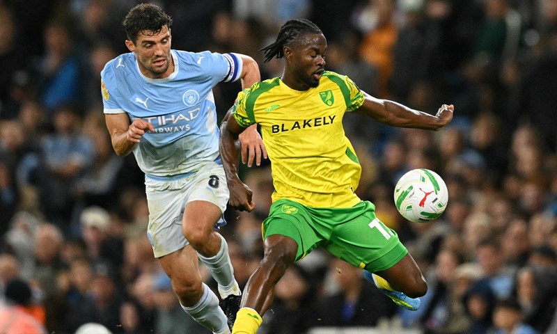 Ples Sambe na Etihadu, Kovačić kao kapetan s Manchester Cityjem lako prošao dalje