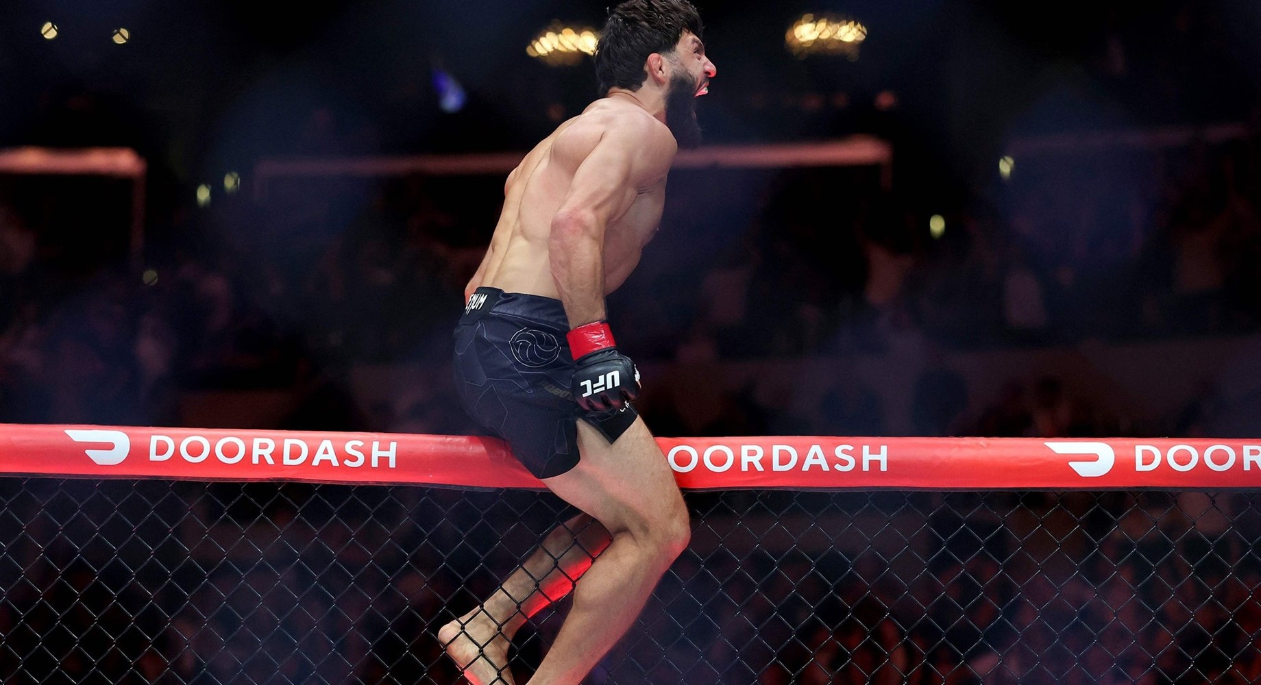 Gaethje na raskrižju: Tsarukyan čeka napad na pojas, prvak razmišlja o kraju