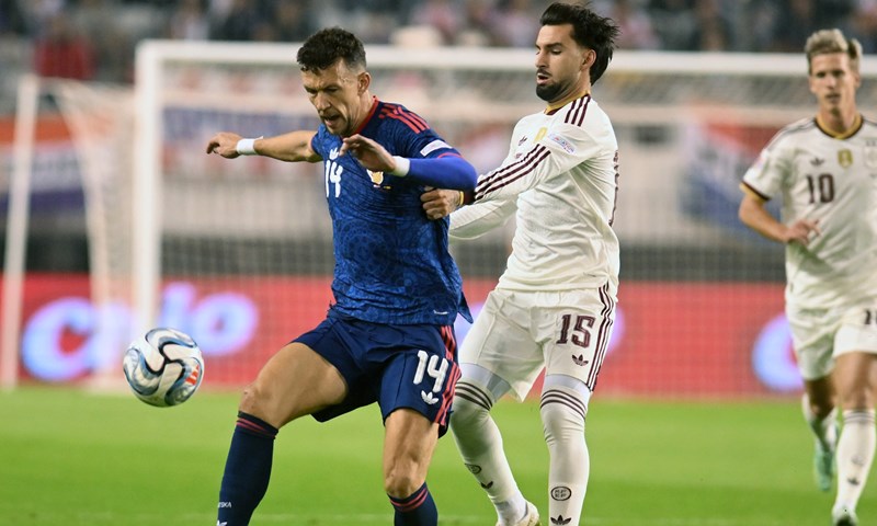 Hrvatska - Španjolska 1:2: Svjetski prvaci tek s igračem više slomili otpor dobre Hrvatske!