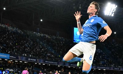 Roma se vratila nakon dva pogotka zaostatka, Napoli ostao bez pobjede u završnici