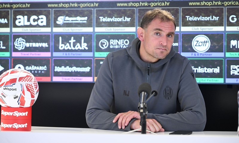Jelavić: 'Karačić je i prije utakmice imao problema, riskirali smo, ali u drugom dijelu nije mogao nastaviti'