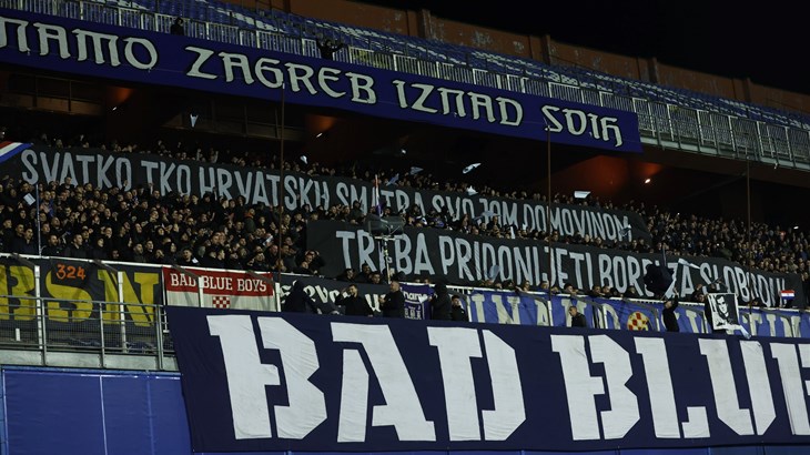 Papirnati avioni preplavili sjever Maksimira: Bad Blue Boysi odali počast hrvatskom heroju