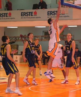 Slika 1 od 1.